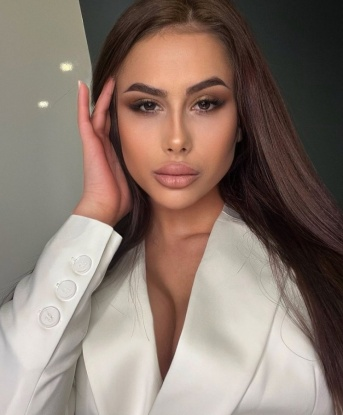 Стройная, игривая девушка приглашает тебя на незабываемое свидание. Проведем время так, как захочешь ты. Обещаю, тебе понравится! 812, 23 года